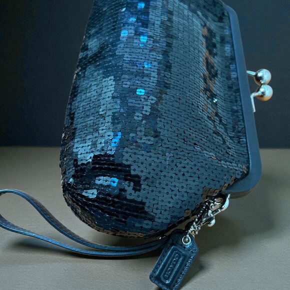 Coach Kiss Lock Black Sequin Wristlet Clutch - Picture 3 of 4